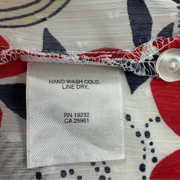 Alfred Dunner White w Red Multi Floral 3/4 Sleeve Top Plus Size 22W Swiss Dot - Picture 8 of 8